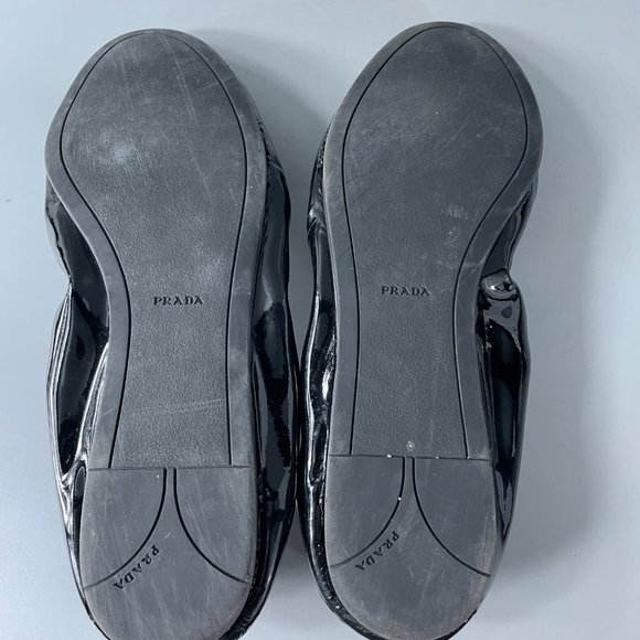 Prada Black Patent Leather Ballet Flats with Crystal on Front, Size 39 - Picture 12 of 14
